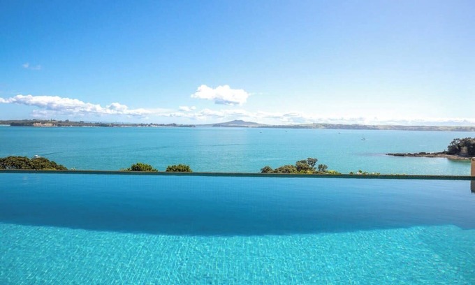 Oneroa Casa | The Sanctum - Stay Waiheke