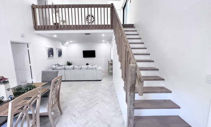 Bella Vista Condominio | The Sand Castle - WALK TO BEACH!