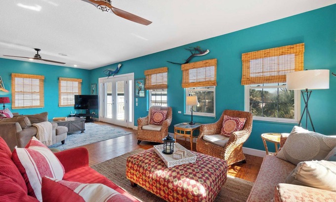 St. Augustine Casa | The Sand Euro - 4BR/3.5A Family Home near Beach & Downtown!