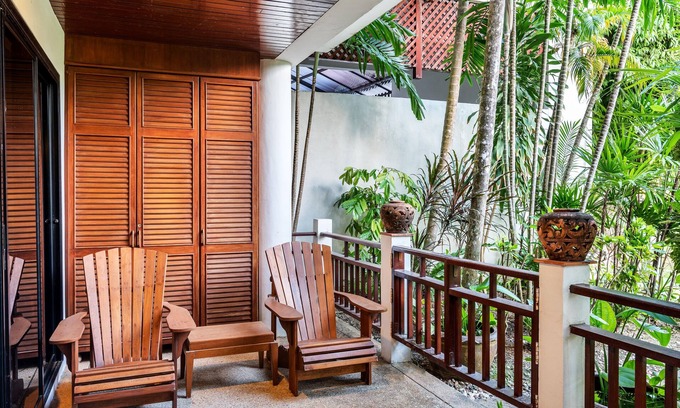 Nai Harn Casa | The Sands 2 bedroom apartment