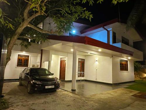 Panadura Casa | The Sea Breeze - Down Stairs
