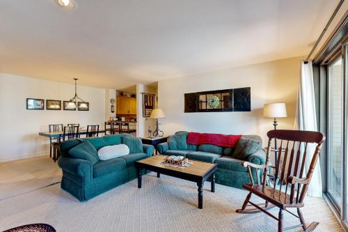 West Dover Apartamento | The Seasons G27