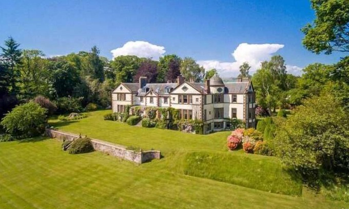 Blairgowrie Casa | The Seat of the Barony of Alyth, a stately Manor