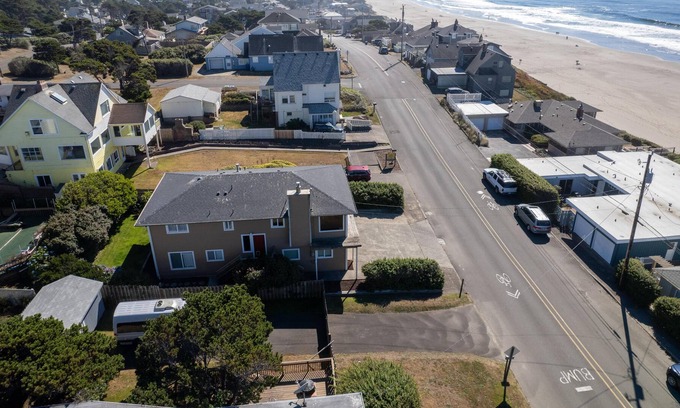 Logsden Casa | The Seaview