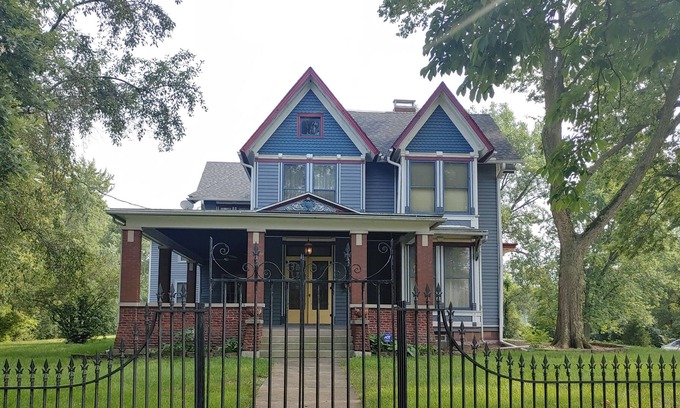 Ottawa Casa | the selah house- historic