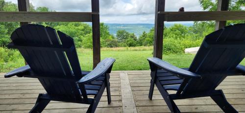 Burdett Apartamento | The Seneca Sunset Suites