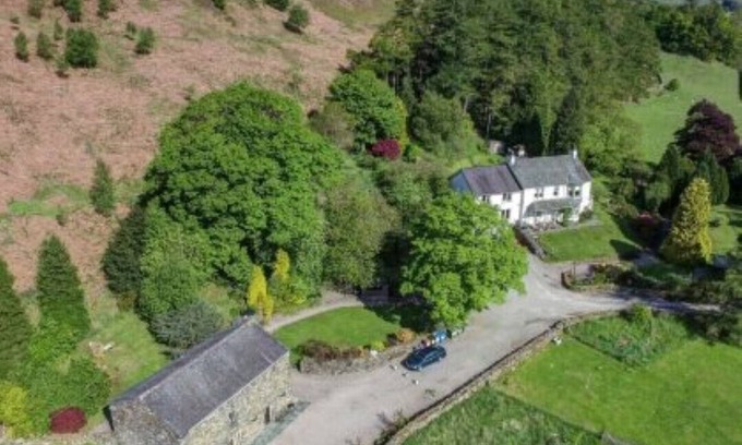 Keswick Cabaña | The Sett Cottage, stunning mountain views in heart of Lake District