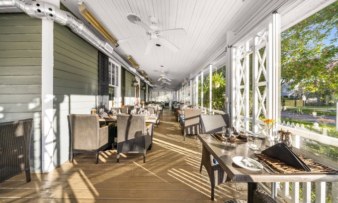 Old Town Historic District Hotel | The Shaw Club Hotel