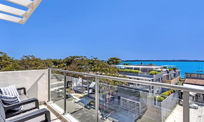 Shoal Bay Apartamento | The Shoal Apartments, Unit 504/4-8 Bullecourt Street