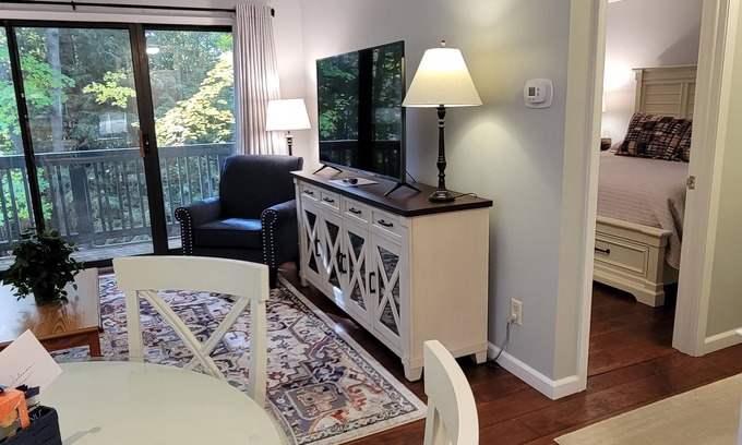 Acme Condominio | The Shores Condo W/ King Bed Nightly, Weekly or Monthly