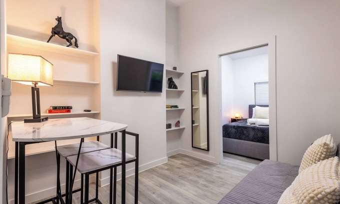 Liberty City Casa | "The Side Villa" In the Heart of Miami