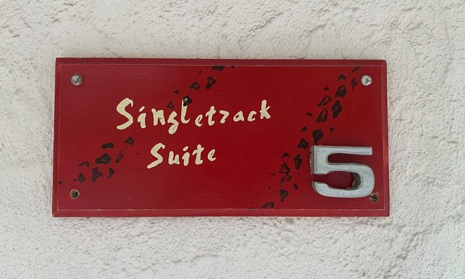 Nevada City Apartamento | The Single-track Suite