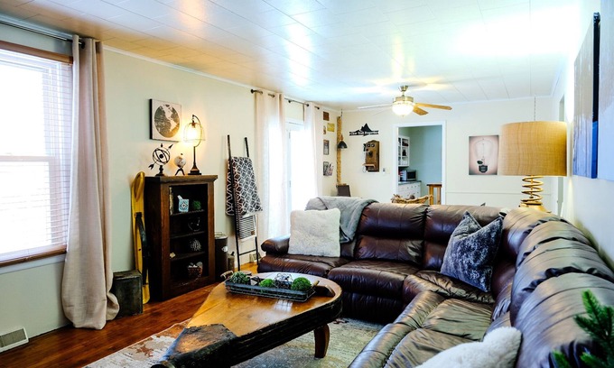 Ironwood Casa | The SISU Shack, 5 mins from hospital, Belle trail