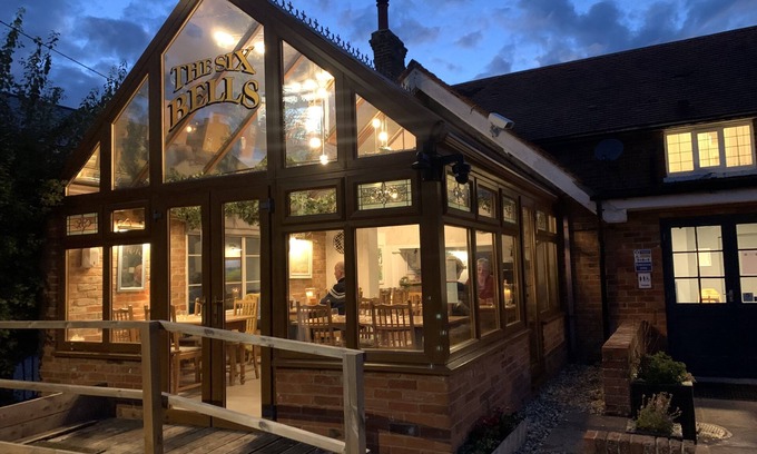 Beenham Cama Y Desayuno | The Six Bells