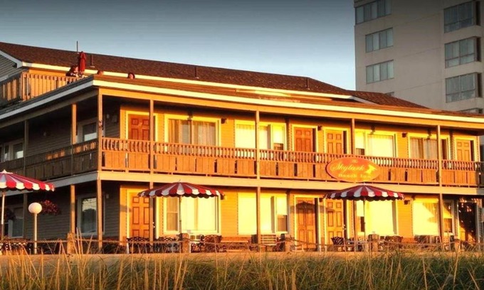 Old Orchard Beach Hotel | The Skylark Beach Inn