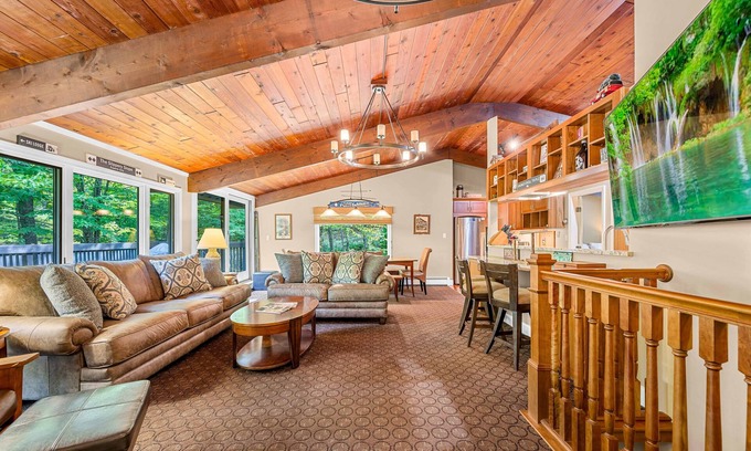 Killington Casa | The Slippery Slope Chalet at Pico: Ski-In/Ski-Out Escape at Pico Mountain & Close to Killington.