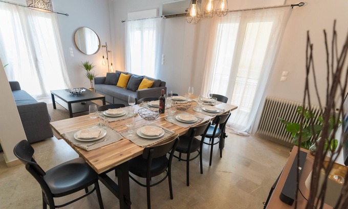 Neos Kosmos Apartamento | The small bolivar