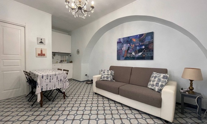 Carloforte Apartamento | The small fisherman's house in Carloforte centre