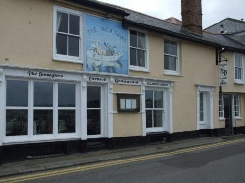 Newlyn Casa | The Smugglers