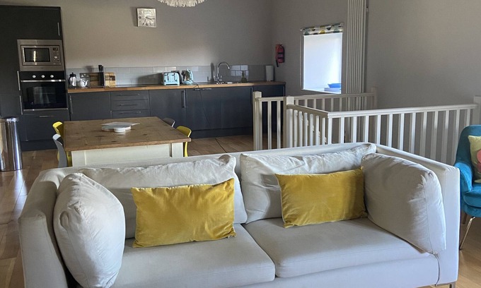 Saint Goran Casa | The Snug - Beautiful Grade 2 listed barn conversion