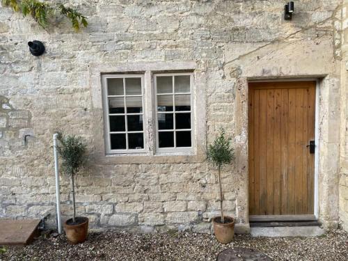 Whaddon Casa | The Snug - cosy cottage in a great location