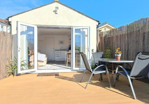 Etchinghill Apartamento | The Snug - for Eurotunnel, North Downs Way & Golfing