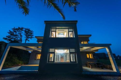Seongsan Casa | The Some Plus Onpyeong