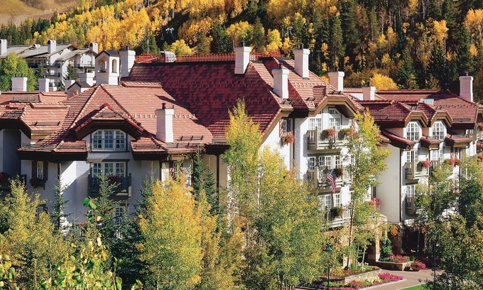 Vail Complejo | The Sonnenalp King Room in the heart of Vail Village - pool, spa, walk to ski!