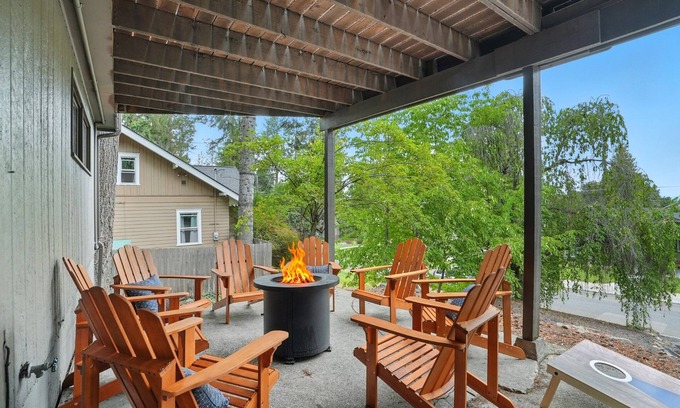South Perry District Casa | The South Perry Perch ~ 5BD Family Retreat