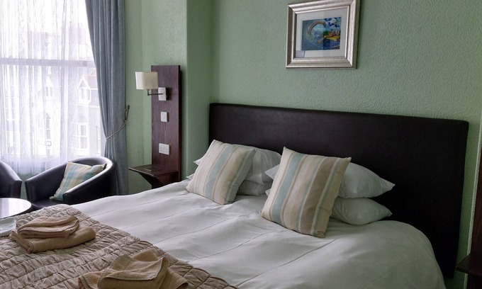 Tenby Cama Y Desayuno | The Southcliff