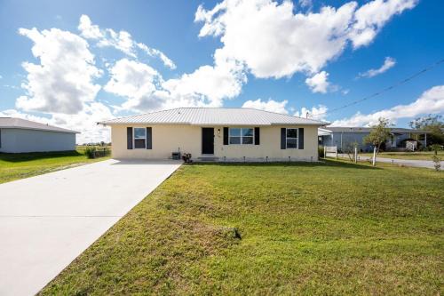 Fort Ogden Casa | The Spacious Florida Oasis