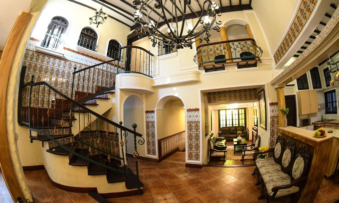 San Salvador Casa | The Spanish House
