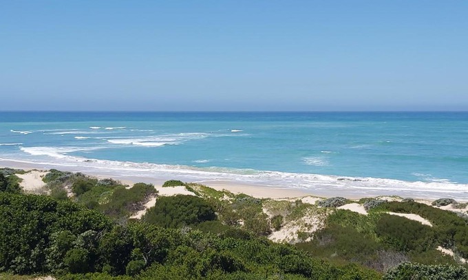Aston Bay Apartamento | The Sparrow's Nest Beach-Front Self-catering