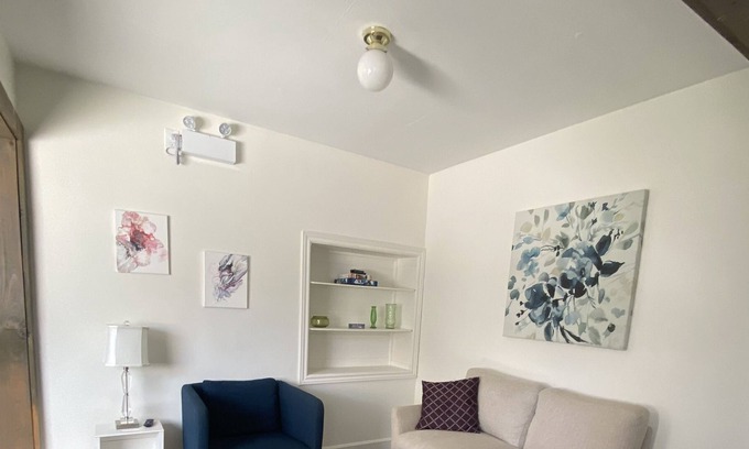 Port Elgin Apartamento | The Speakeasy