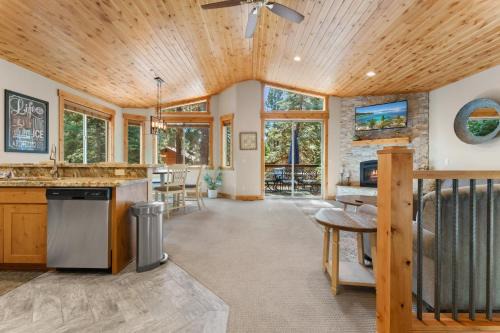 Kings Beach Casa | The Speckled Gem