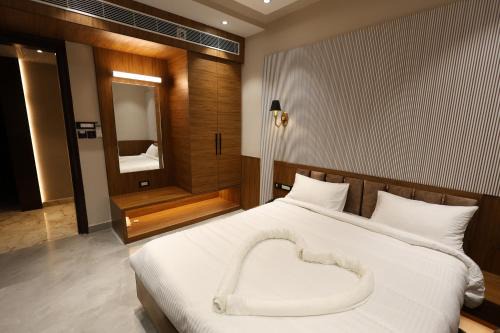 Kanpur Hotel | THE SRM CRYSTAL