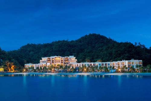 Kuah Complejo | The St. Regis Langkawi
