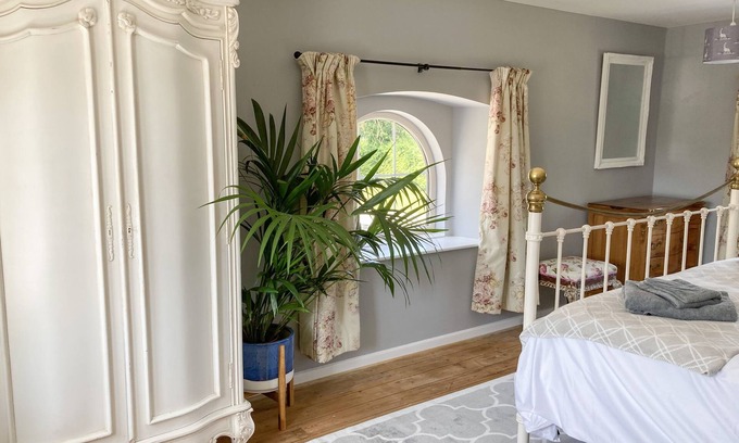 Sherborne Cabaña | The Stable House
