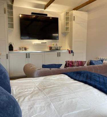 New Forest District Casa | The Stable Yard @ Manor Bank Cottage
