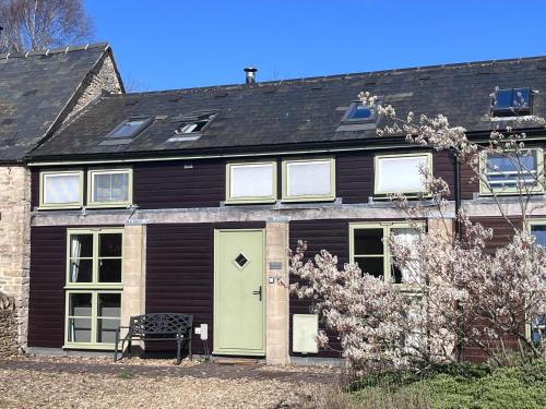 Cirencester Casa | The Stables, Lower Mill Estate