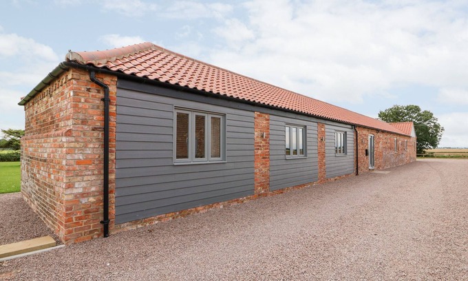 Boston Cabaña | THE STABLES, pet friendly, character holiday cottage in Old Leake