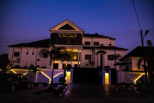 Gwarinpa Estate Hotel | The Stallion Abuja