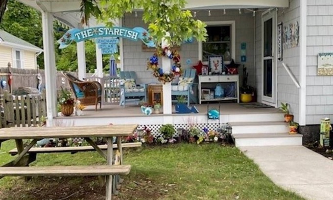 Villas Casa | The Starfish House...PET FRIENDLY & just a few minutes from the Delaware Bay!