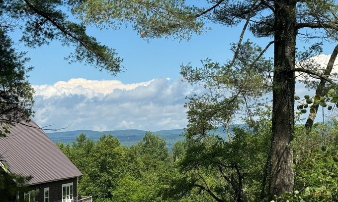 Lancaster Casa | The Stargazer's Summit