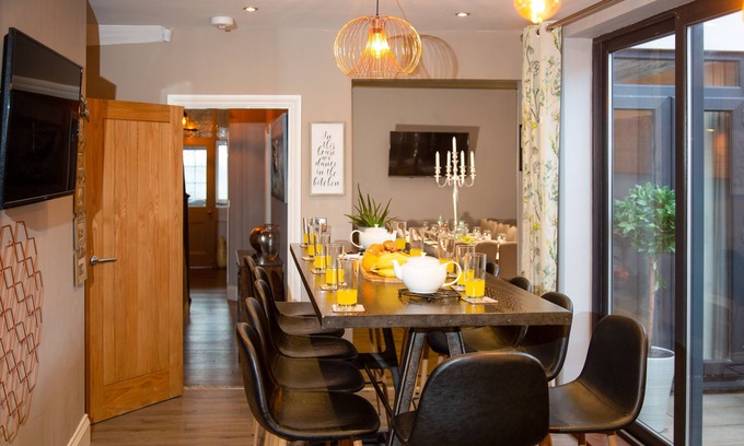 Muston Casa | The Station Lodge, Filey. Sleeps 12