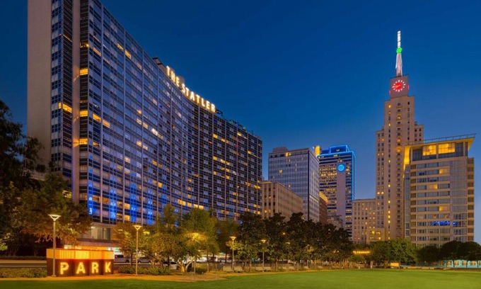 Downtown Dallas Hotel | The Statler Dallas, Curio Collection By Hilton