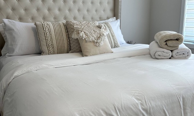 Ottawa Division Casa | The Stay Lounge