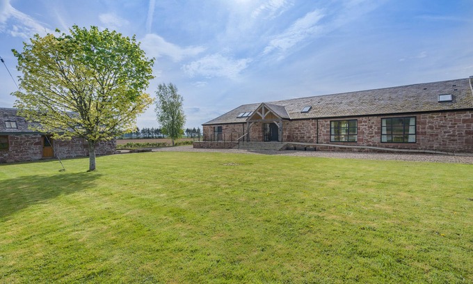 Murthly Casa | The Steading - Blairgowrie