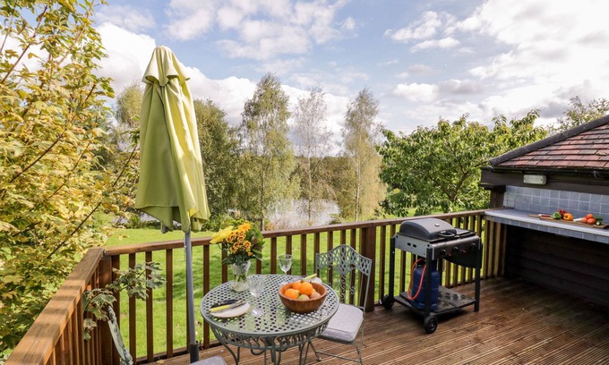 Clows Top Cabaña | The Stilehouse Apartment