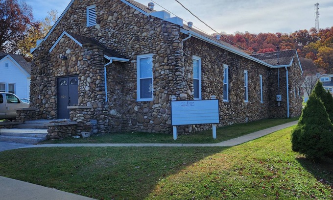 Bristol Casa | The Stone Church of Bristol TN